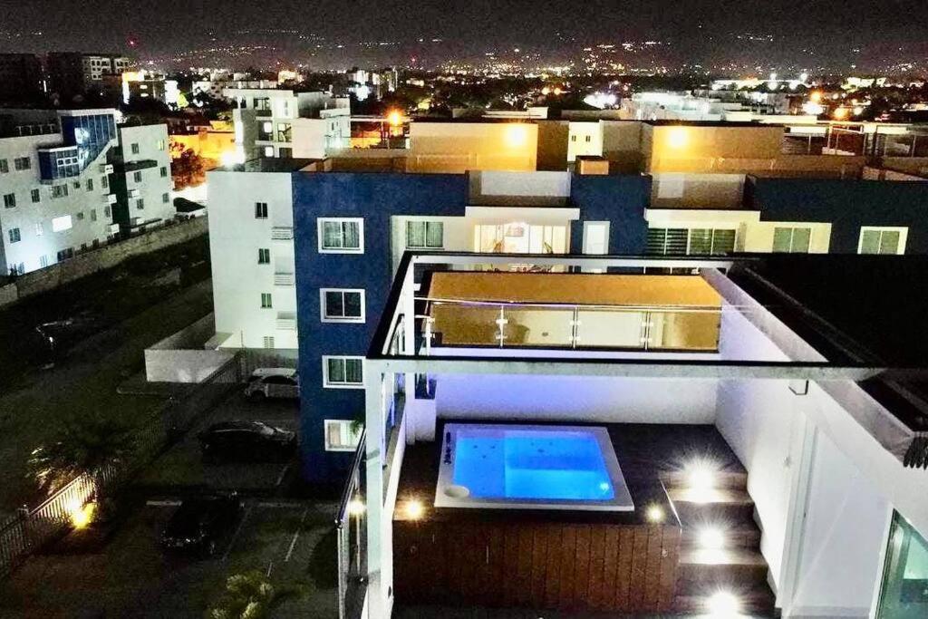 Spectacular Penthouse With Private Jacuzzi Terrace Daire Santiago De Los Caballeros Dış mekan fotoğraf